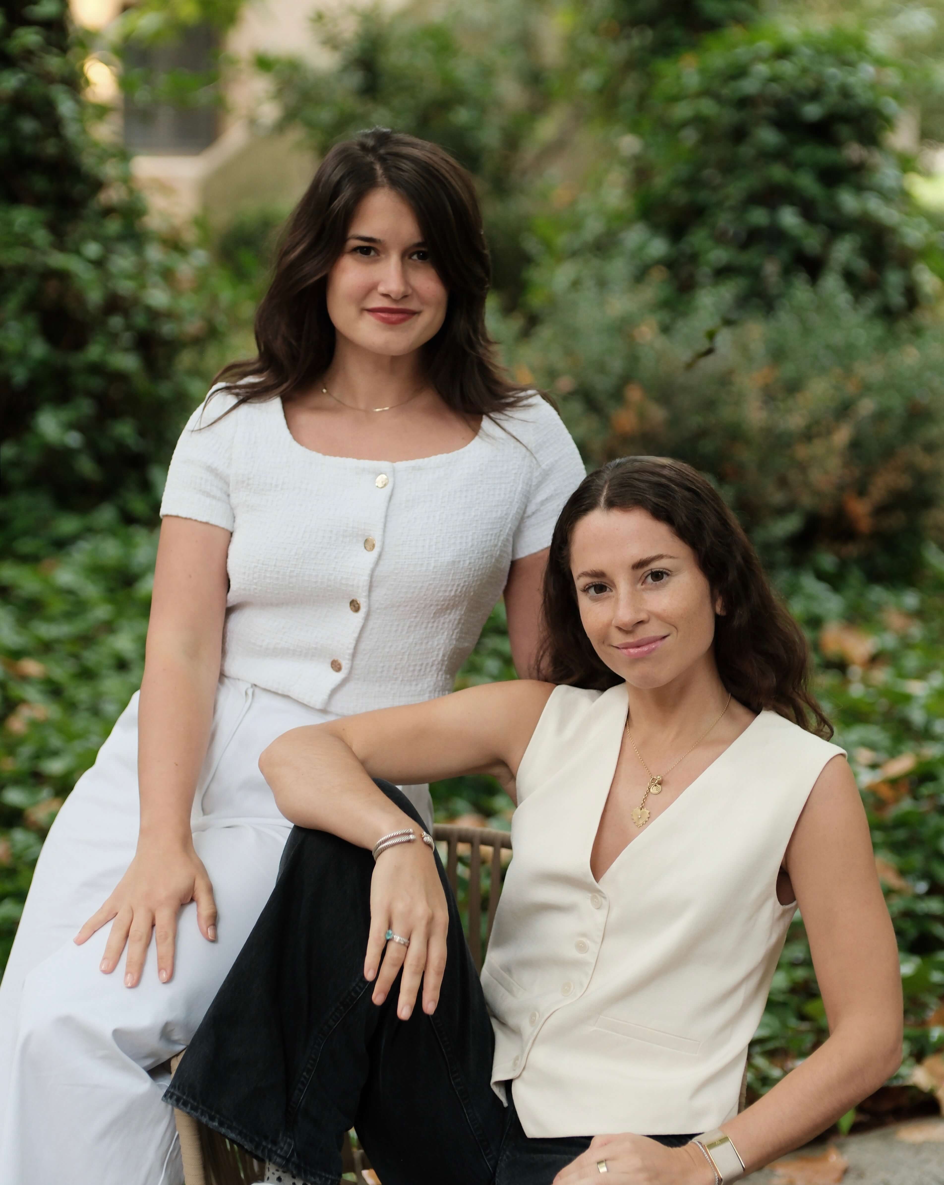 YUEVA founders Laura Schaefer and Dr. Tamara Radaković in a quiet garden setting